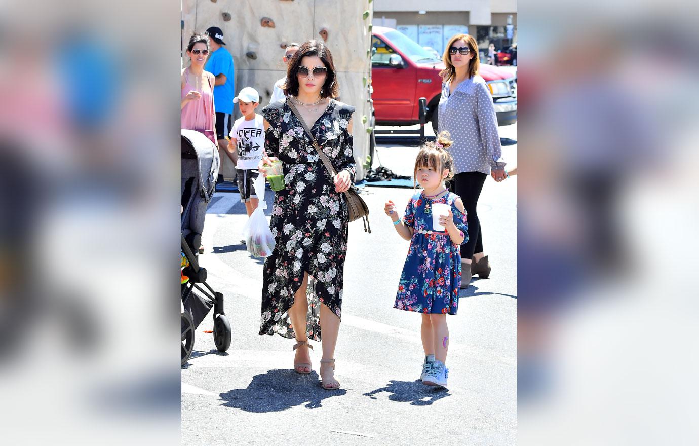 Jenna Dewan is all smiles with daughter Everly while visiting the Farmer&#8217;s Market in Studio City, CA.