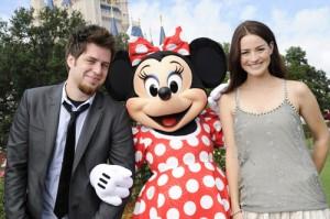 2011__07__Lee_DeWyze_Jonna_Walsh_July28newsbt 300×199.jpg
