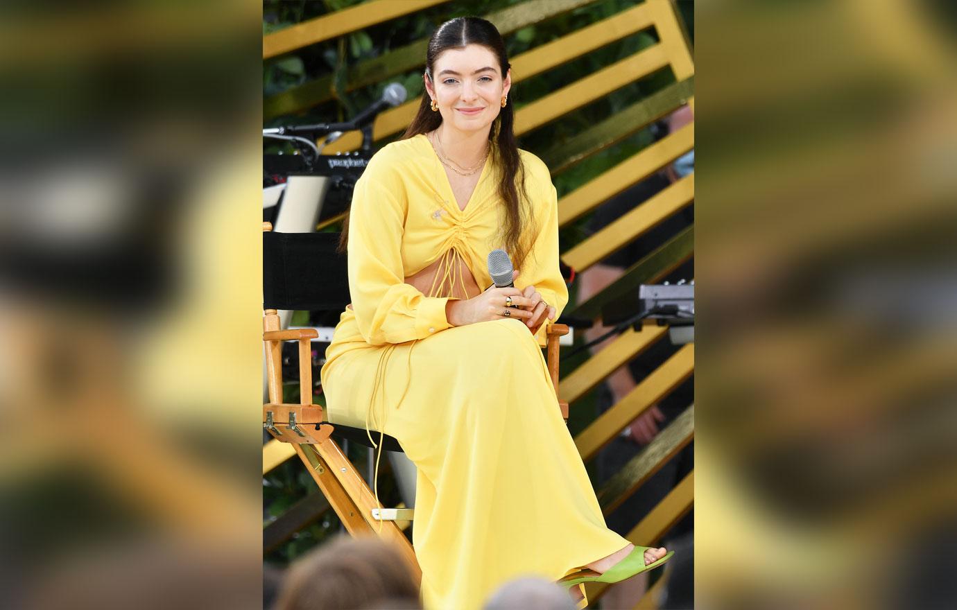 lorde performs on gma in new york