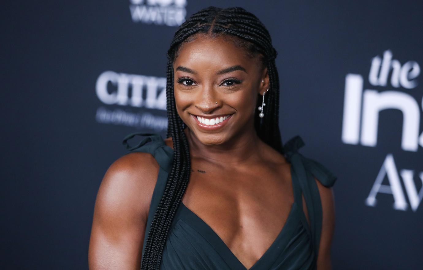 simone biles engaged boyfriend jonathan owens