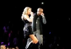 2011__10__Taylor Swift TI Oct3ne 300&#215;207.jpg