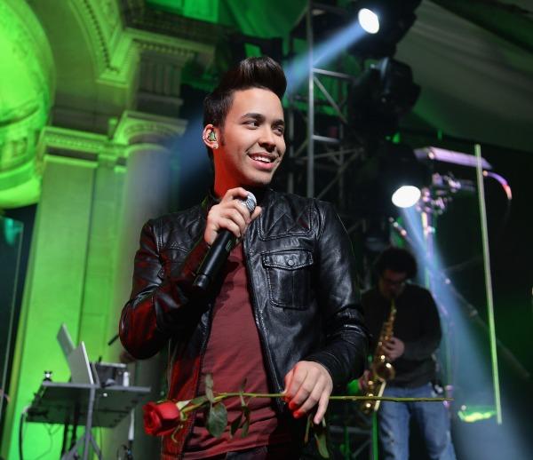 Pepsi and Prince Royce gets fans Hyped for Halftime with #PEPCITY performance from Bryant Park in NYC on Jan. 30