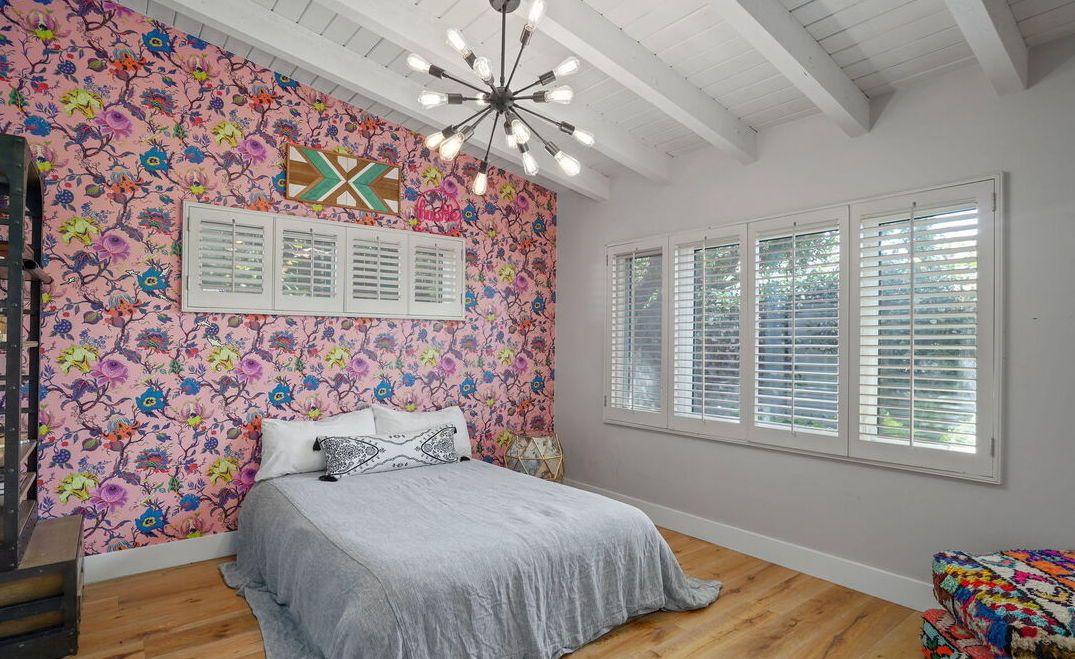 ruby rose pink bedroom