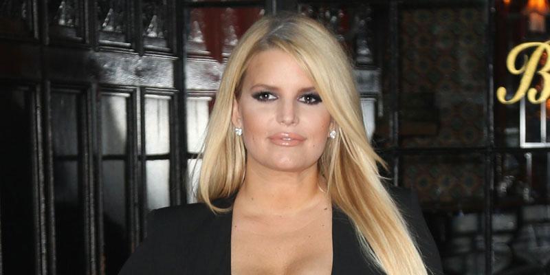 Jessica Simpson Tummy Tucks PP