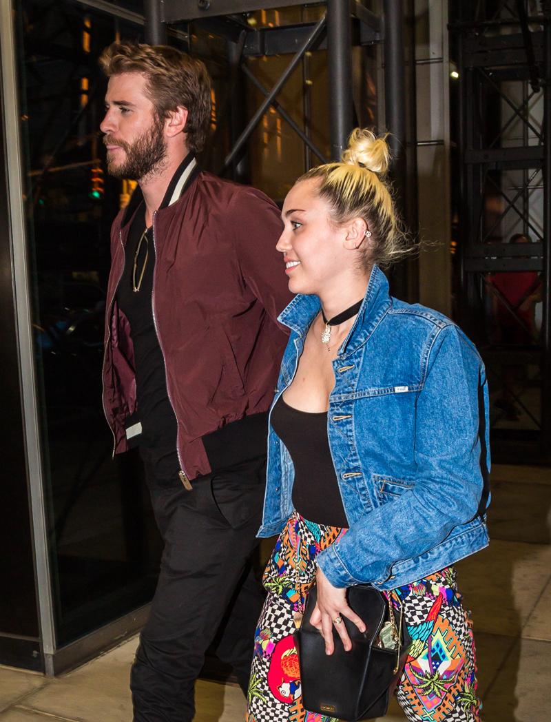 miley cyrus liam hemsworth wedding plans revealed billy ray