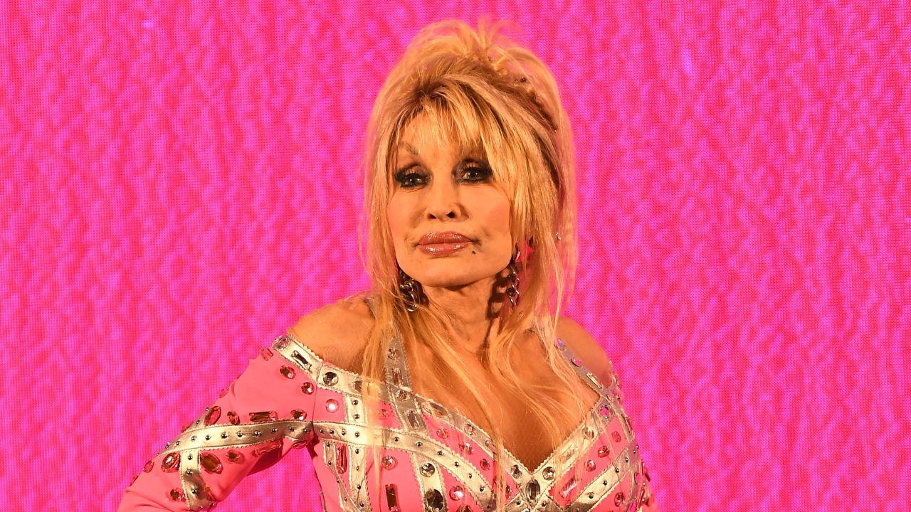photo of dolly parton