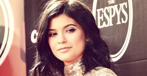 Kylie jenner bra piercing