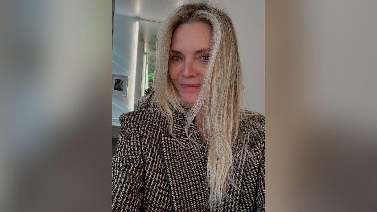michelle pfeiffer most stunning selfies photos