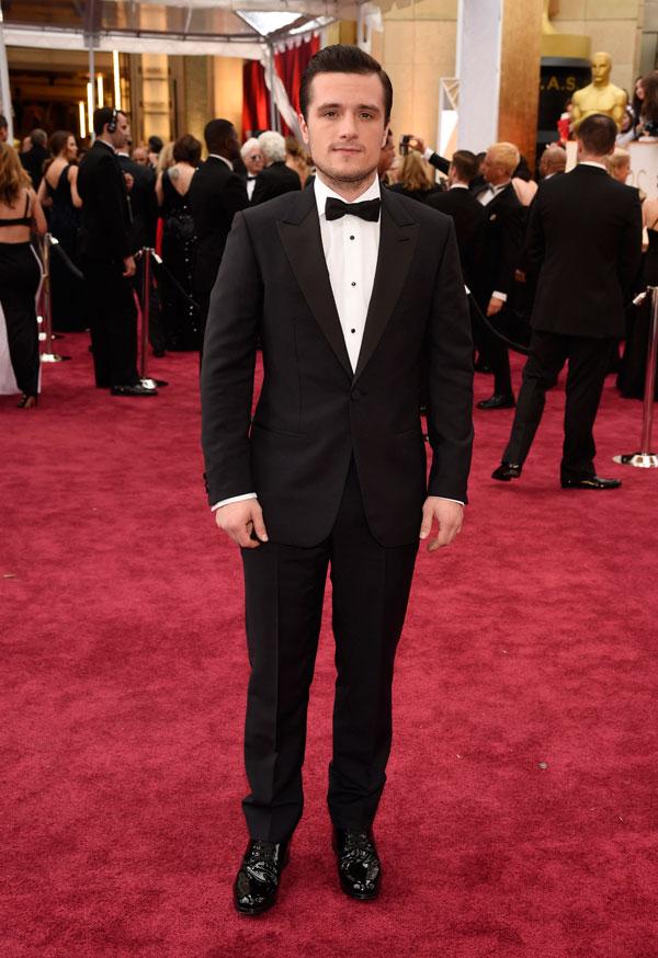 Josh hutcherson 2015 oscar arrivals