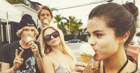 Selena gomez cody simpson ice cream
