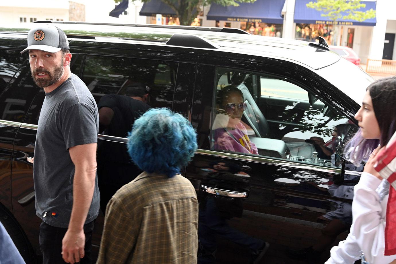 ben affleck seen in hamptons jlo waiting in car