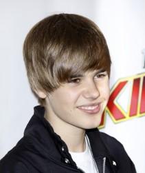 2010__05__wenn5480093 211×300.jpg