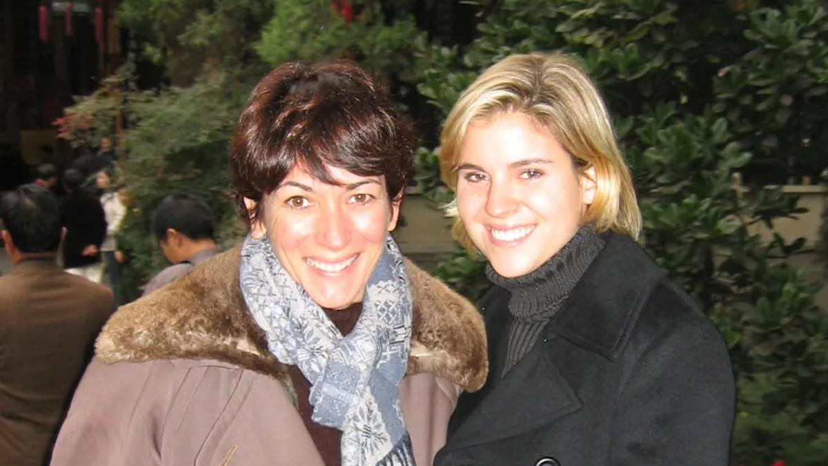 Photo of Ex-Prince Andrew, his ex-wife, and their daughters visited Jeffrey Epstein after he served jail time.