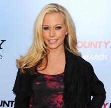 2010__03__okmagazine_kendra wilkinson1 224×217.jpg