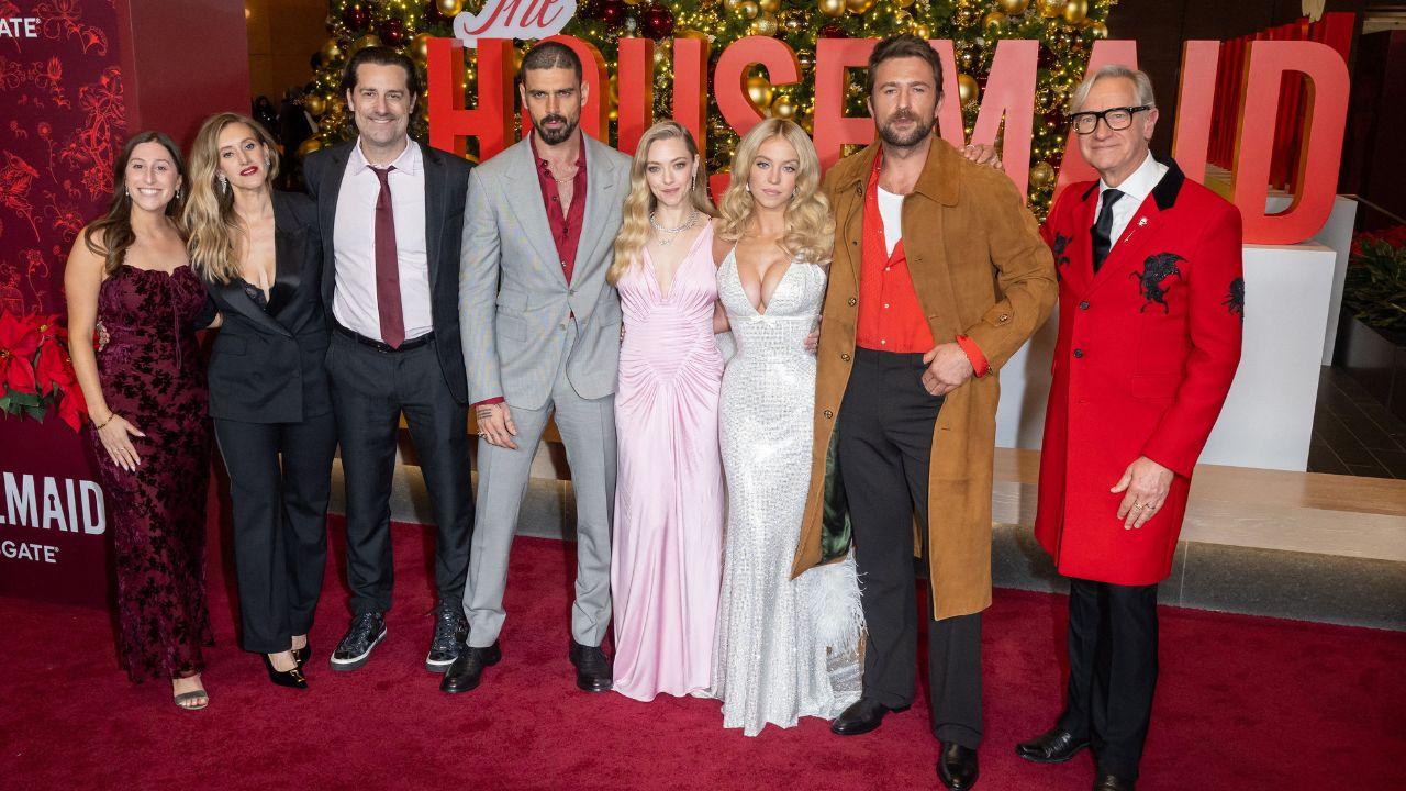 Part of the cast and crew of the first 'The Housemaid' movie.