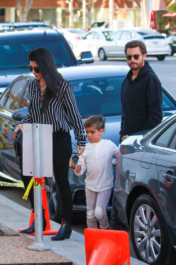 Kourtney Kardashian and Scott Disick get together for shopping with Mason