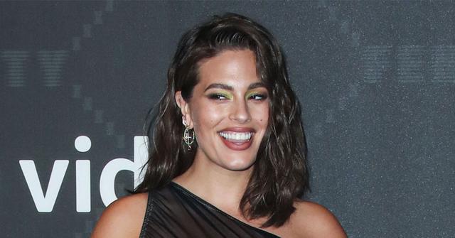 //Ashley Graham Baby Gender PP