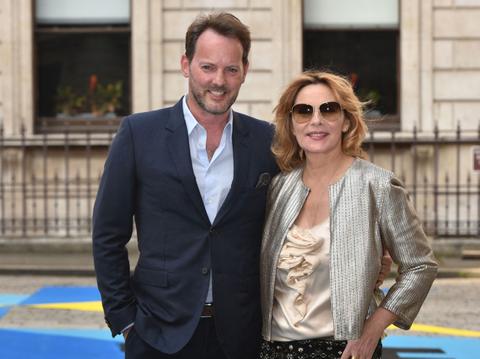 kim cattrall private romance longtime boyfriend russell thomas hard work
