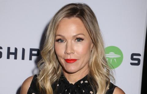 shannen dohertys biggest headline making moments feuds court battle