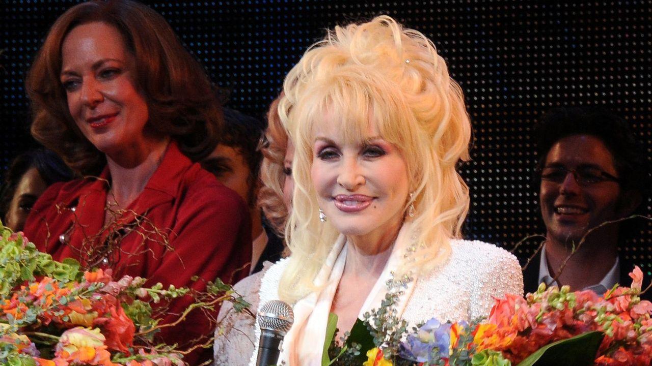 Image of Dolly Parton’s family honored her wishes with a small private funeral.