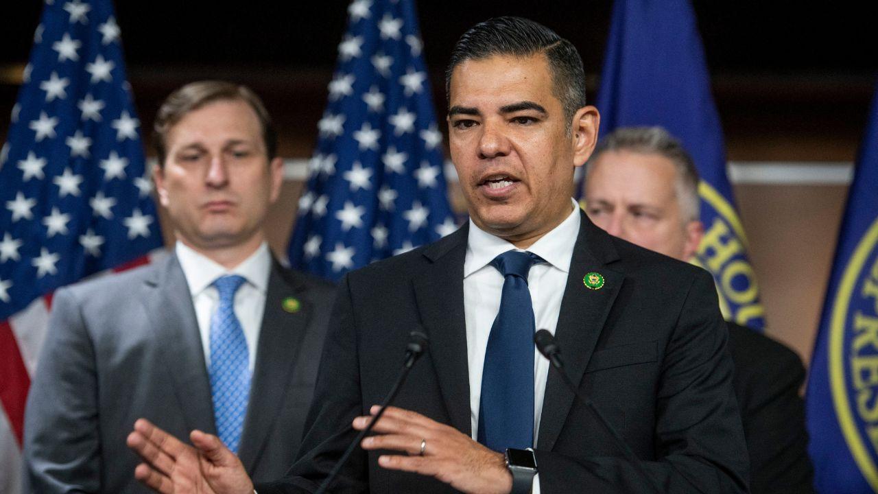 Photo of Garcia said Democrats will investigate ICE if they take the House.