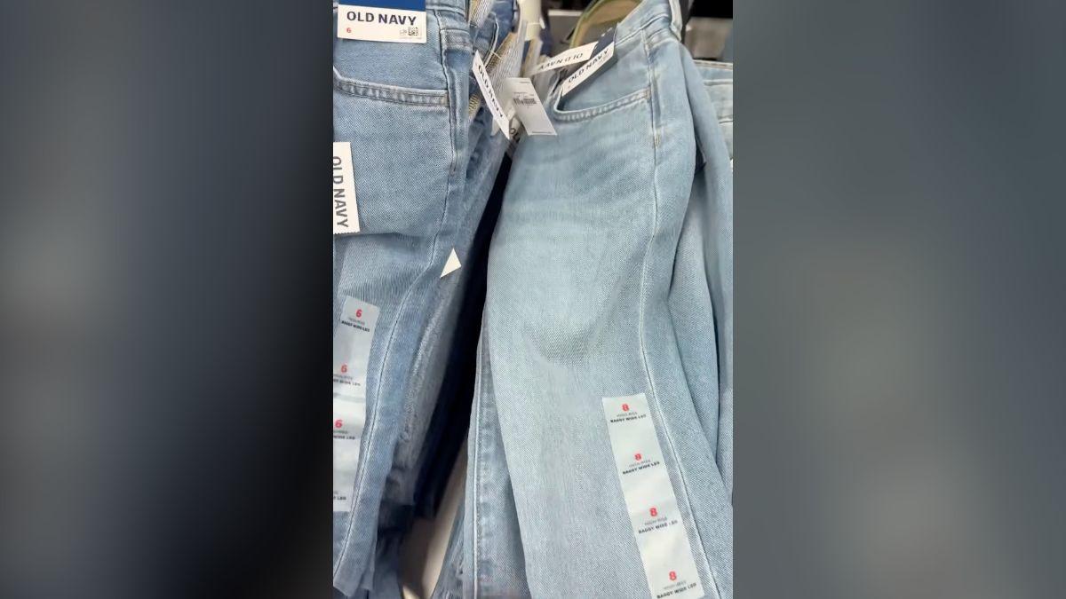 Photo of Jon Blitt explained that he was instructed to fold clothes when he wasn't talking to customers.