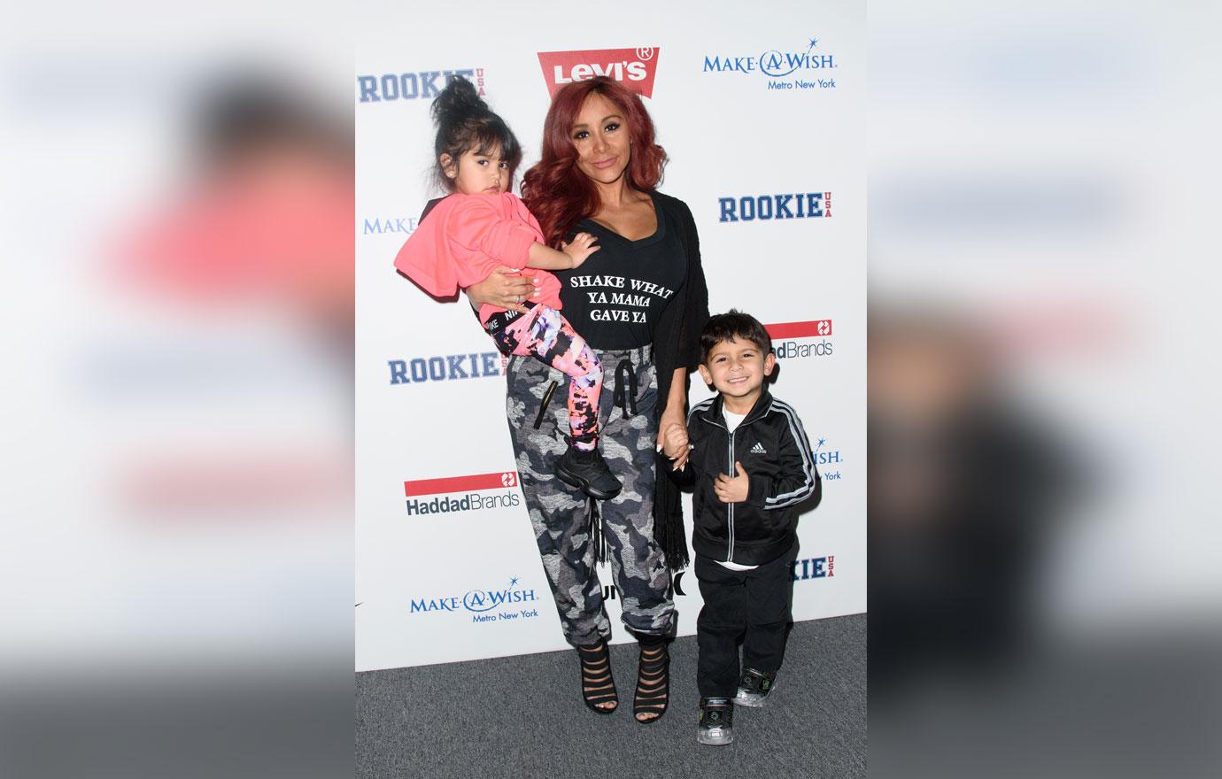 Nicole Polizzi and kids