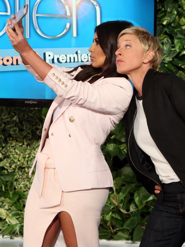 Kim kardashian ellen degeneres selfie