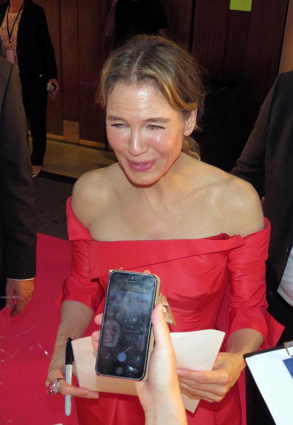 Renee Zellweger Plastic Surgery Face Bridget Jones Premiere