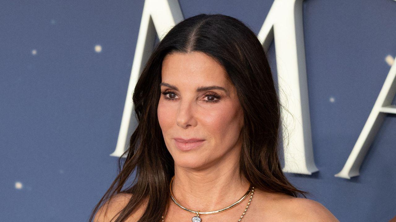 Image of Sandra Bullock called Dolly Parton 'absolutely underrated.'