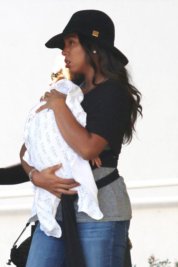 Kelly rowland post baby body photos gym AKM