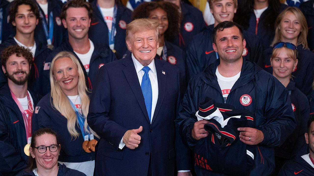 photo of Donald Trump recently raved over the bodies of male athletes like Jordan Stolz and Jaxson Dart.