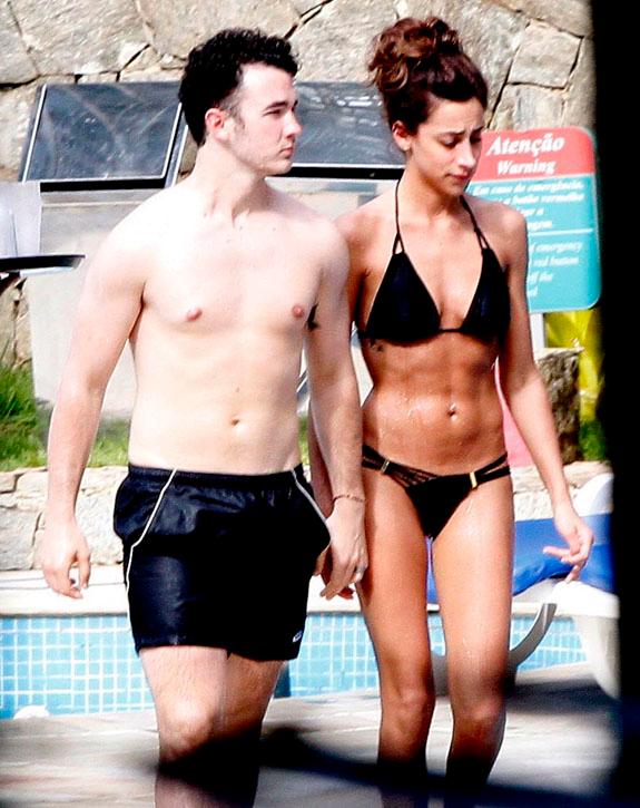 //ok_ kevin danielle jonas vacation stacked