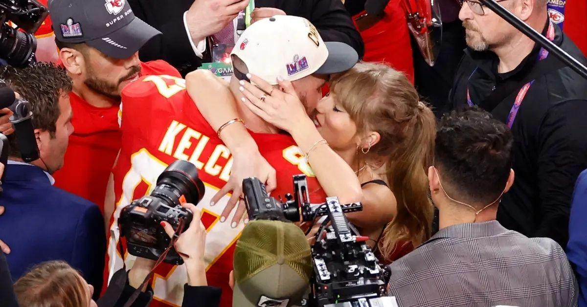 Photo of Travis Kelce and Taylor Swift