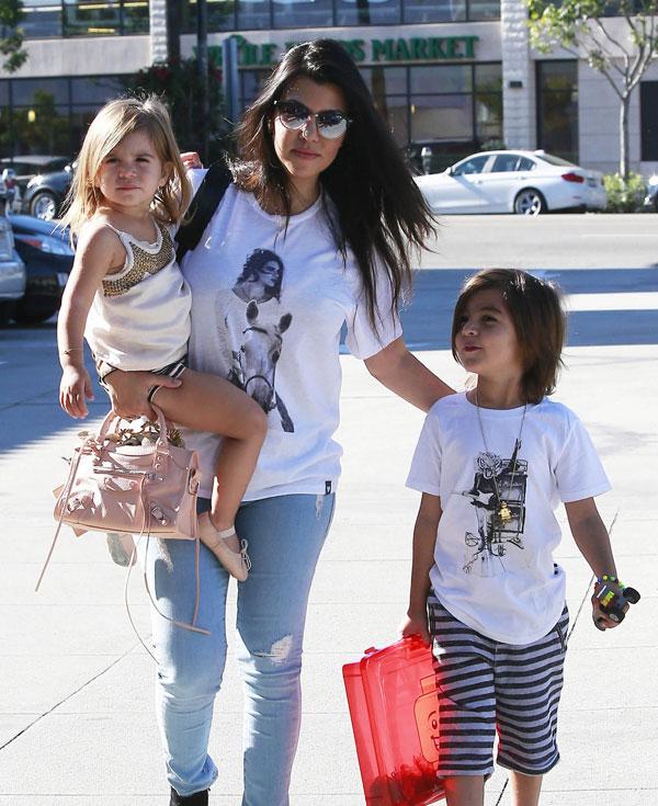 Kourtney kardashian out with mason penelope fame