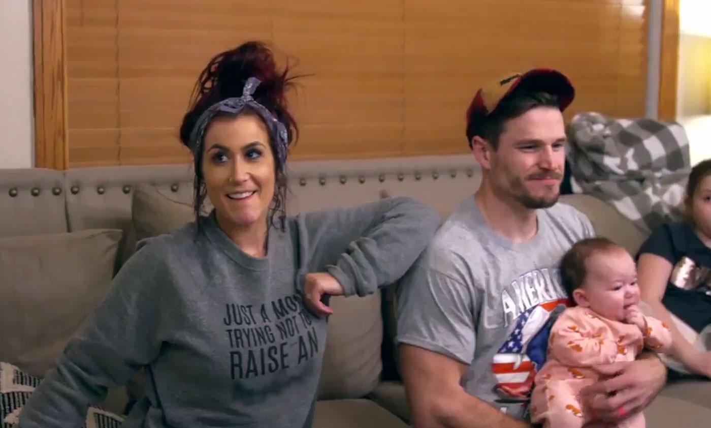 chelsea-houska-net-worth-home-photos-broken-into-police-report-teen-mom