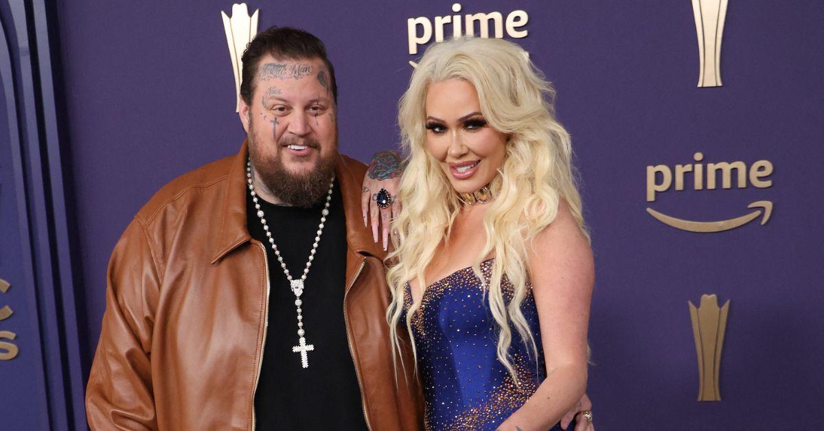 image of Jelly Roll recently appeared in public without his wedding ring, adding to speculation surrounding the end of the couple's marriage.