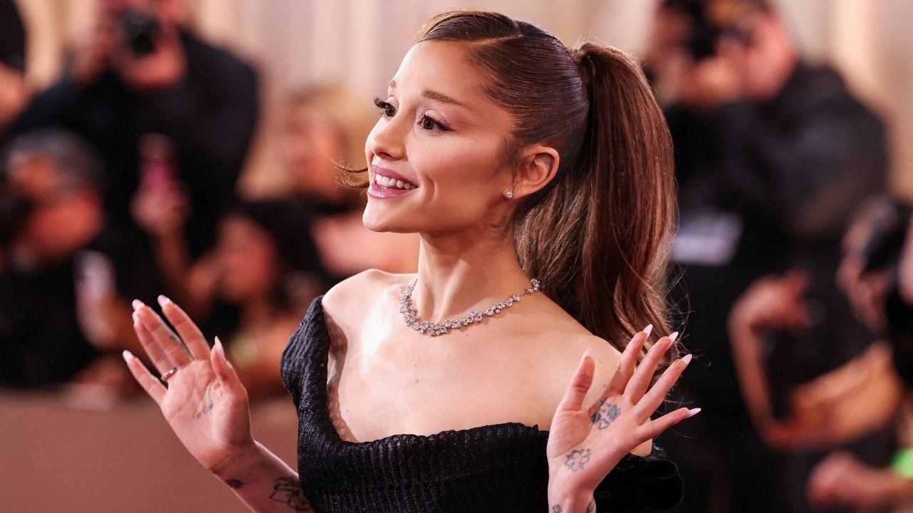 Image of Ariana Grande's new, dramatic look comes amidst her absence from the limelight.