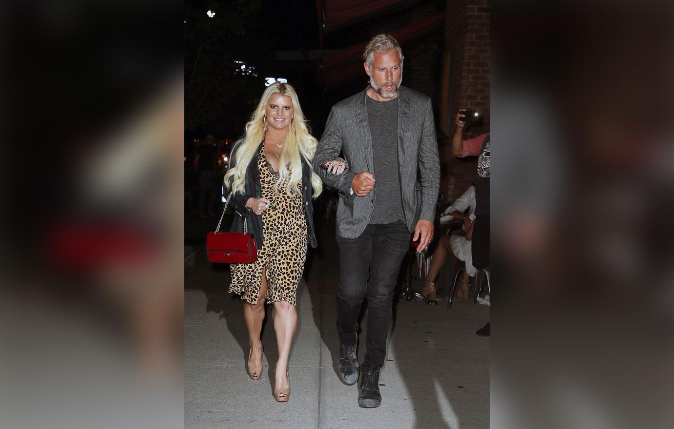 Jessica Simpson and Husband Eric Johnson arm in arm While out to Dinner