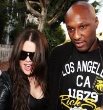 2009__12__fp_4130464_kardashian_odom_per_120209 211&#215;224.jpg