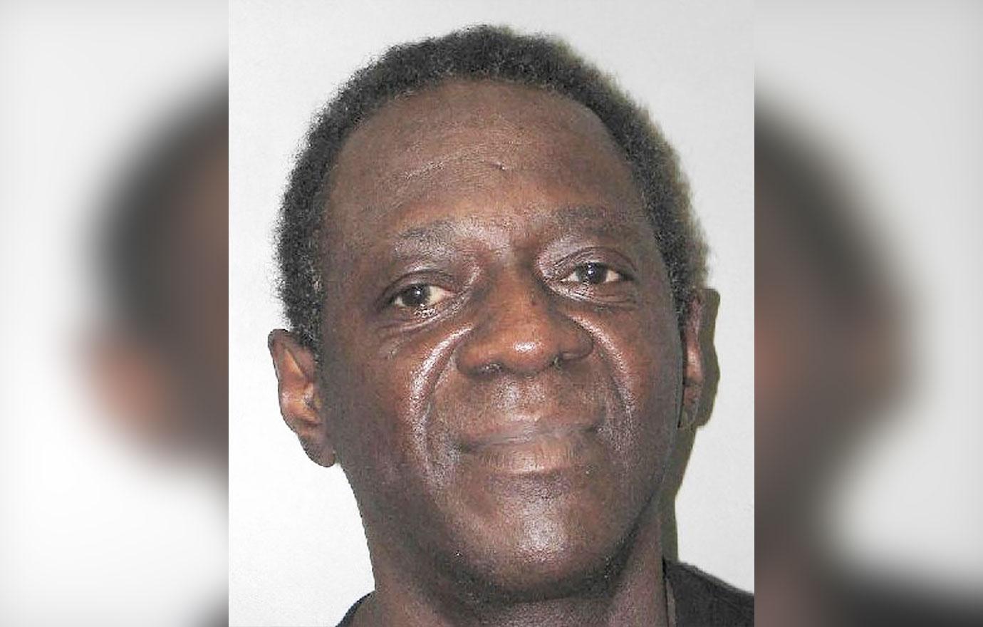 flavor flav arrested domestic battery las vegas attacking a woman throwing her phone ok