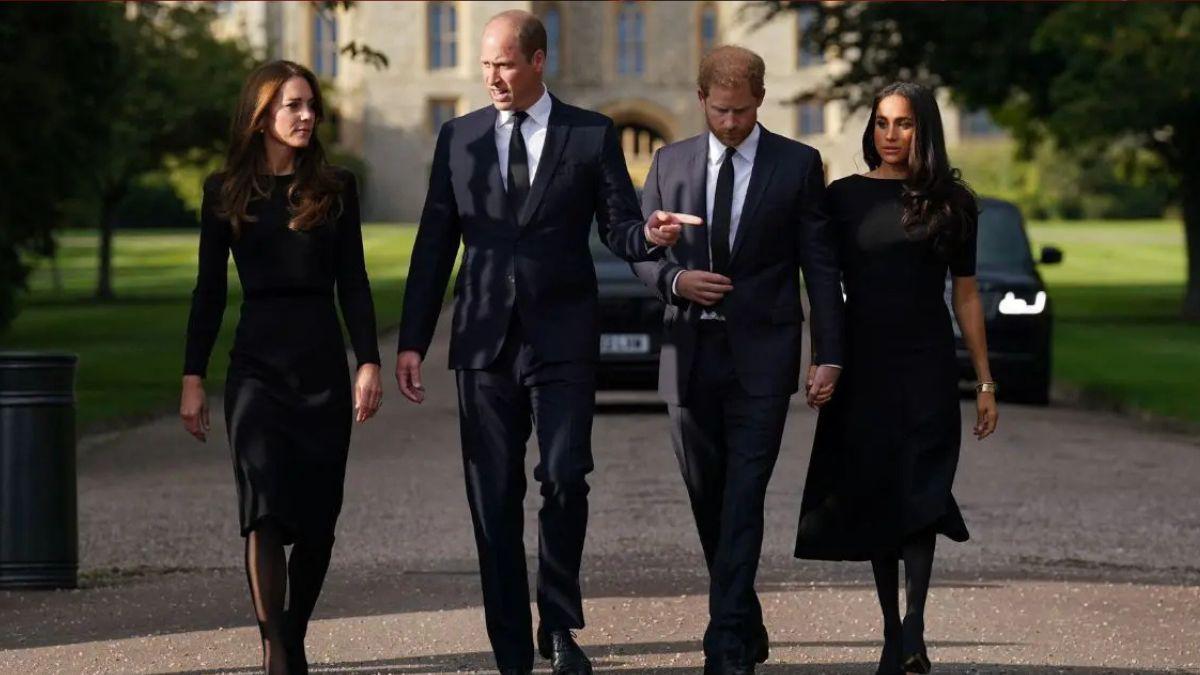 image of royal family 