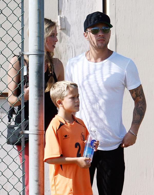 Reese witherspoon ryan phillippe custody battle kids 00