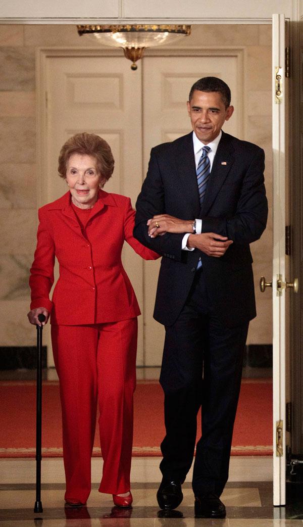 Nancy Reagan dead