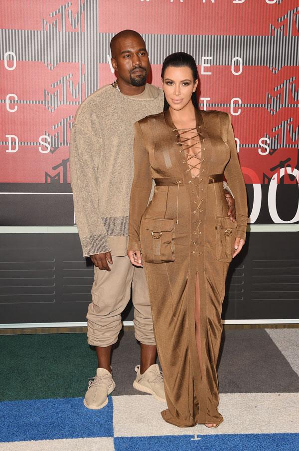 Kim kardashian kanye west 2015 mtv vmas 10