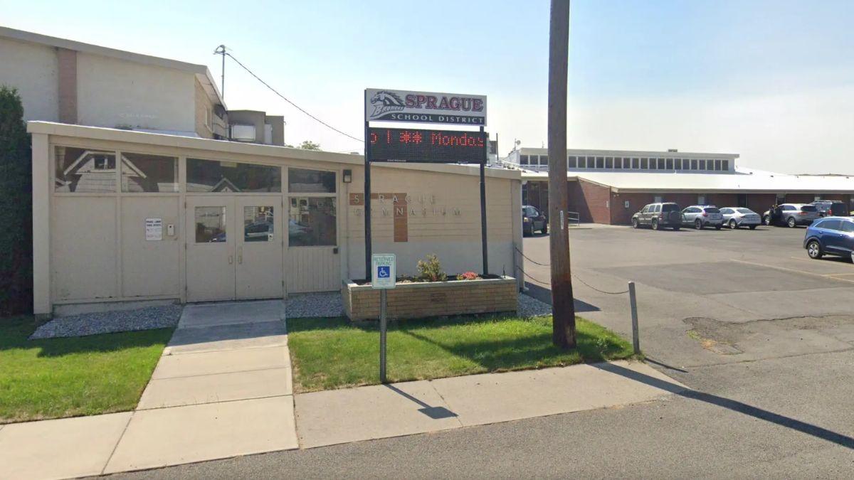 image of The boy's mother reported the relationship after finding texts.