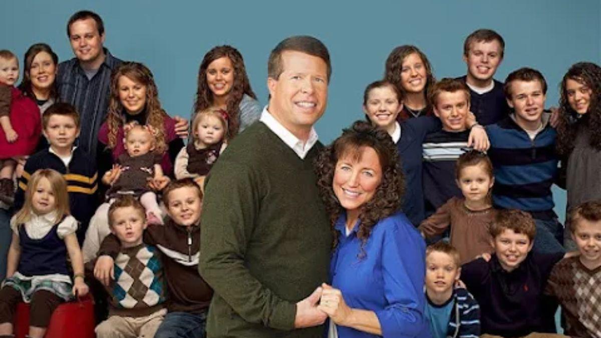 Image of '19 Kids and Counting' was scratched in 2015 after child sexual abuse accusations surfaced against Josh Duggar.