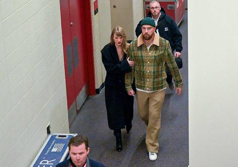 jason kelce behavior taylor swift