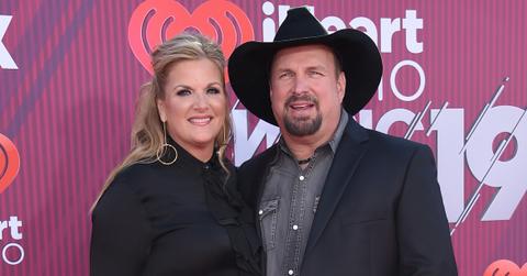trisha-yearwood-garth-brooks-stronger-than-ever-postpic