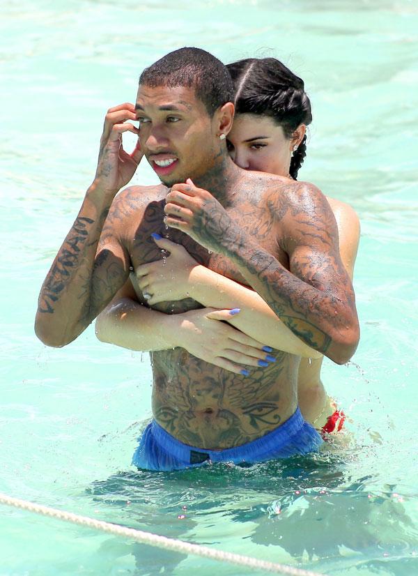 kylie jenner birthday pda sexy bikini tyga